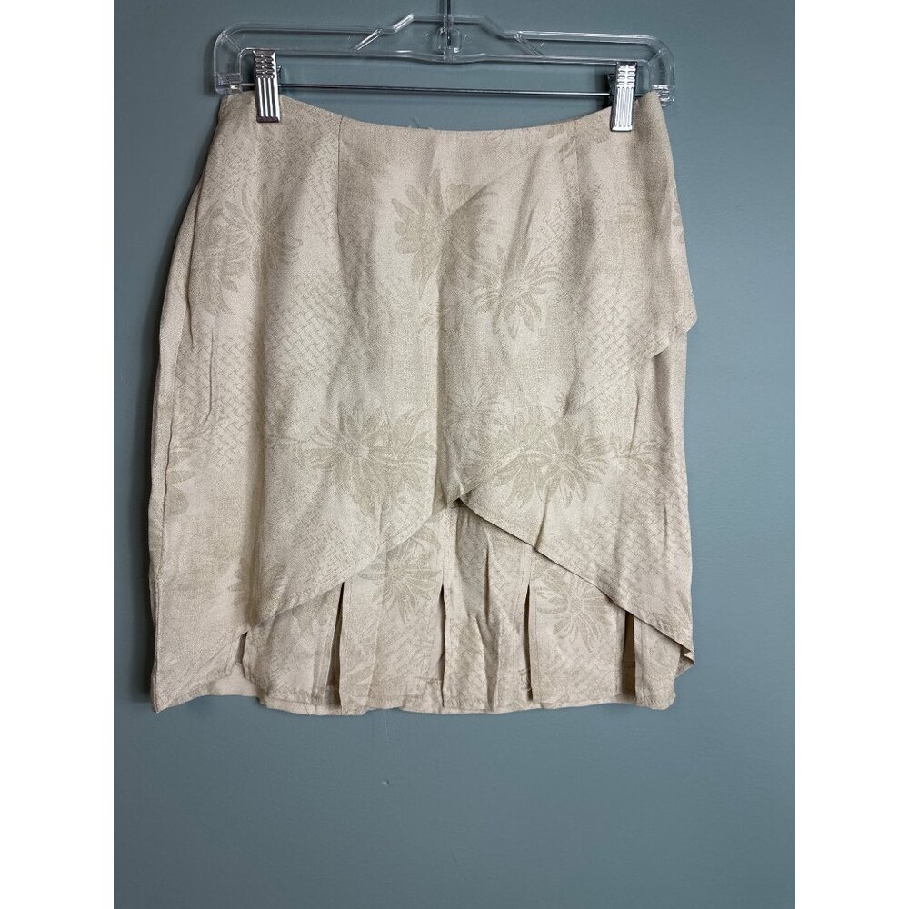 jrt size 6 vintage  mini skirt asymmetrical wrap front   knife pleates mid weigh
